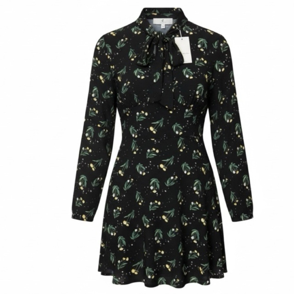 Commense Floral Long Sleeve Mini Dress NWT‎